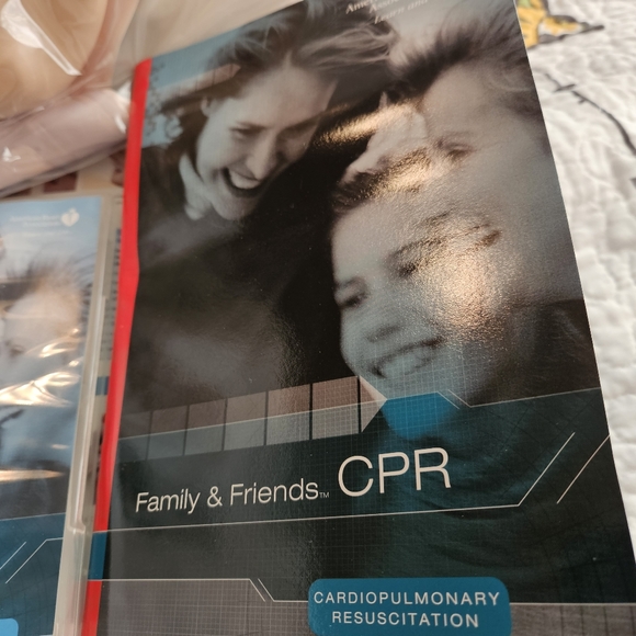 CPR Anytime Training Kit For Family and Friends Instructional DVD Manikin New - Picture 6 of 9